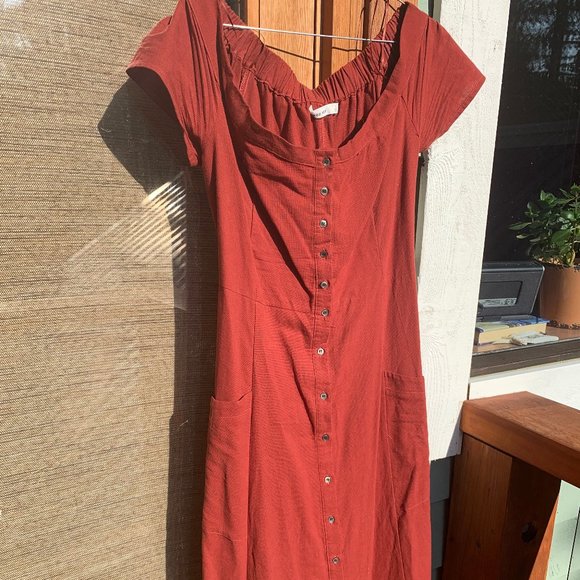 Mod Ref Off the Shoulder Red Dress - Picture 1 of 5